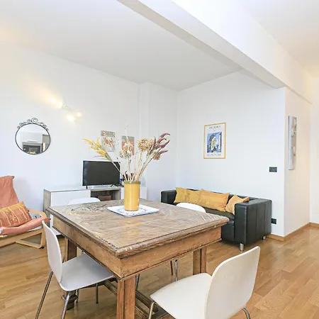 Iflat Rosemary House Apartman