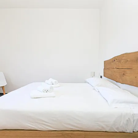 Iflat Rosemary House *